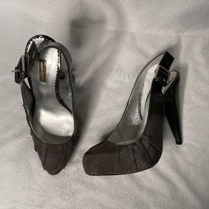 My favorite gray sling back!!